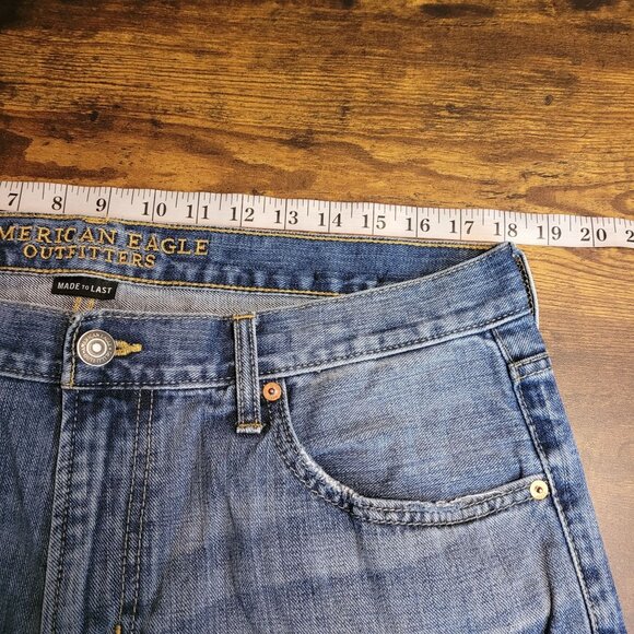 American Eagle Jeans 36x32 Made To Last Original Straight Medium Light Wash - Picture 7 of 11